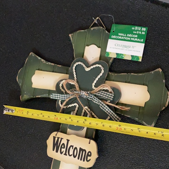 🎈Sale🎈NWT St. Patrick’s Wall Decor With Factory Distressing - Picture 7 of 9